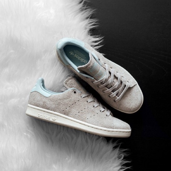adidas Shoes | Stan Smith Suede | Poshmark Adidas Stan Smith suede !!!